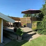Unique House Overlooking Fjord Hébergement de vacances *