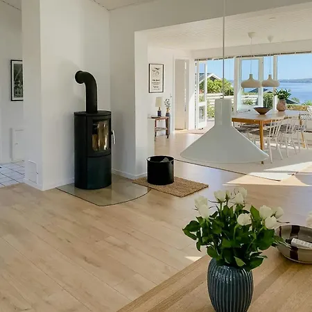 Ferienhaus Unique House Overlooking Fjord Aabenraa