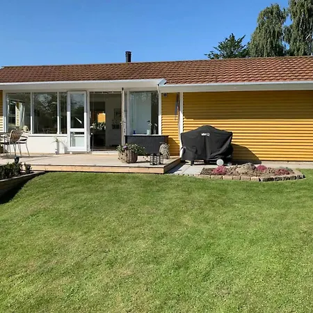 Unique House Overlooking Fjord Ferienhaus *