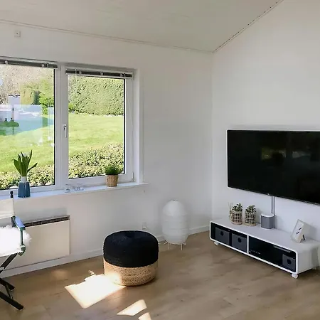 Unique House Overlooking Fjord Ferienhaus *